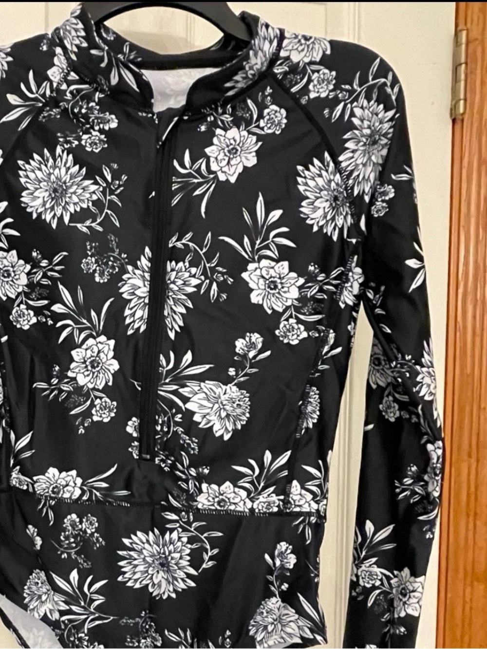 Funny Girl Women’s Floral  Front zipper. one piece Swimsuit Black & White. Med